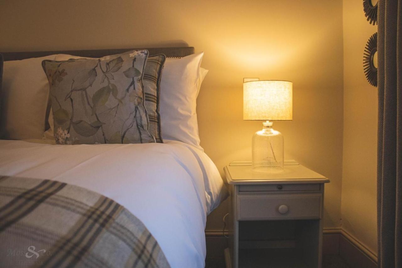 The Angel Inn Wangford Экстерьер фото